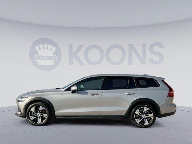 2024 Volvo V60 Cross Country Plus