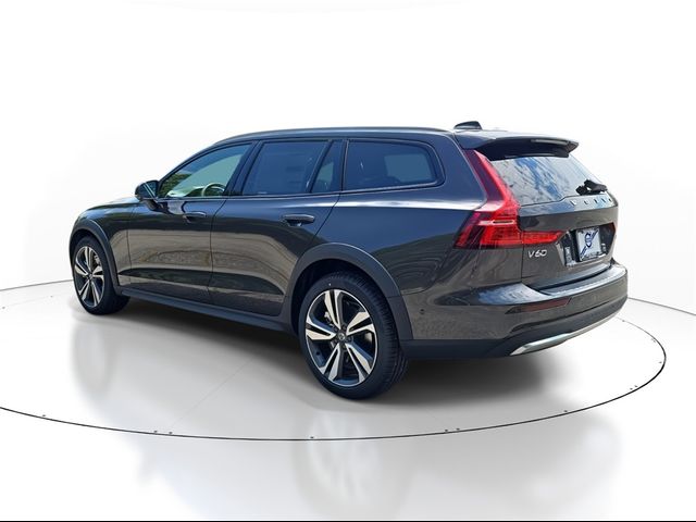 2024 Volvo V60 Cross Country Plus