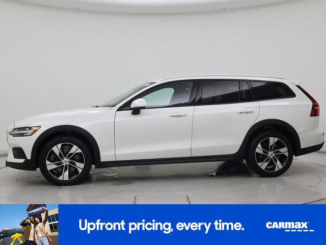 2024 Volvo V60 Cross Country Plus