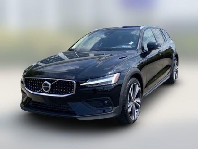 2024 Volvo V60 Cross Country Plus