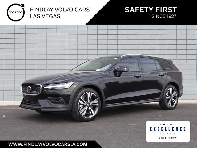 2024 Volvo V60 Cross Country Plus