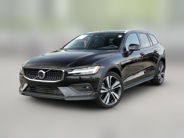 2024 Volvo V60 Cross Country Plus