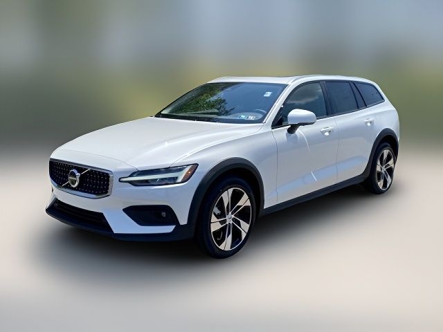 2024 Volvo V60 Cross Country Plus