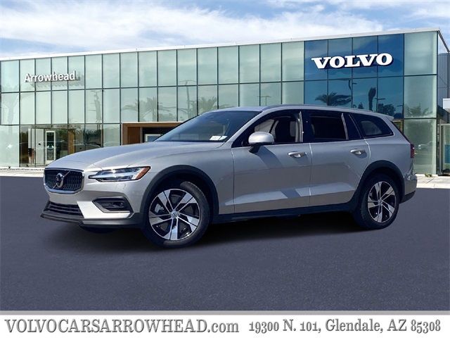 2024 Volvo V60 Cross Country Plus