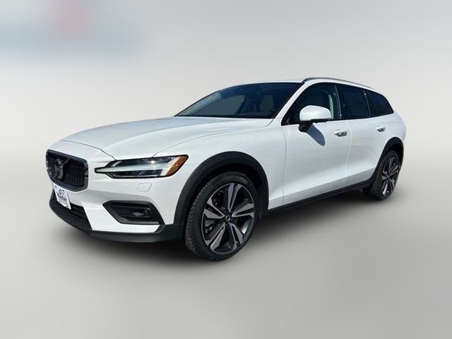 2024 Volvo V60 Cross Country Plus