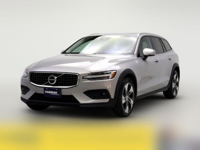 2024 Volvo V60 Cross Country Plus