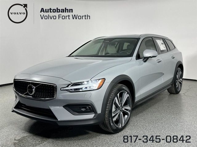 2024 Volvo V60 Cross Country Plus