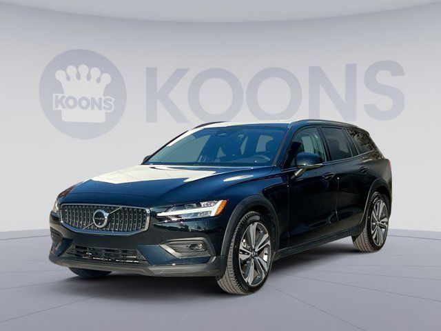 2024 Volvo V60 Cross Country Plus