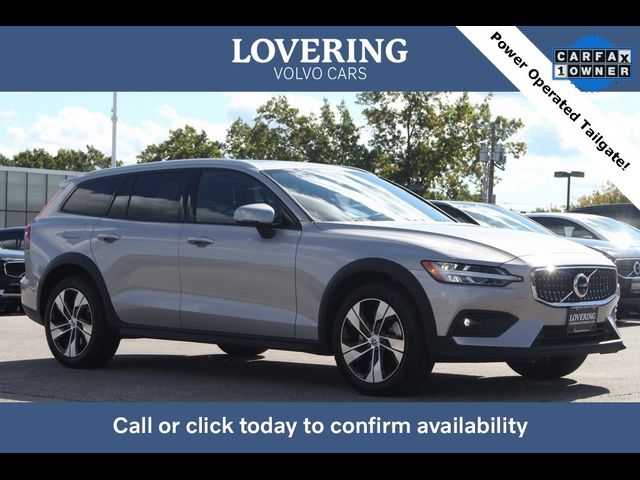 2024 Volvo V60 Cross Country Plus