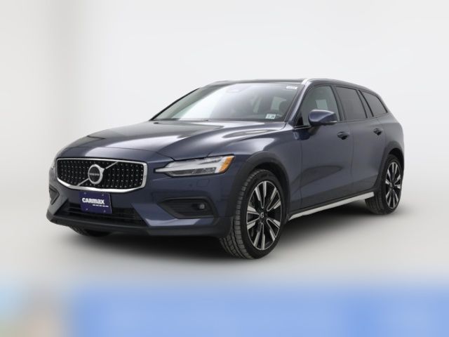2024 Volvo V60 Cross Country Ultimate