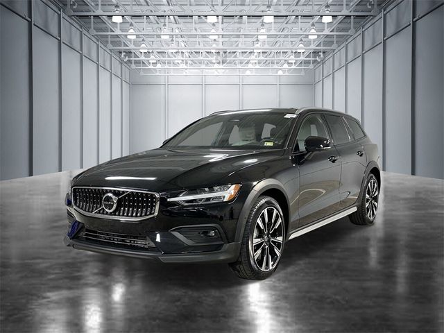 2024 Volvo V60 Cross Country Ultimate