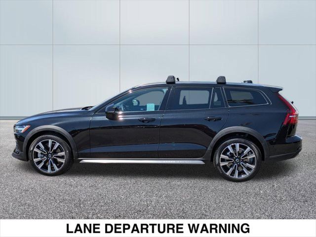 2024 Volvo V60 Cross Country Ultimate