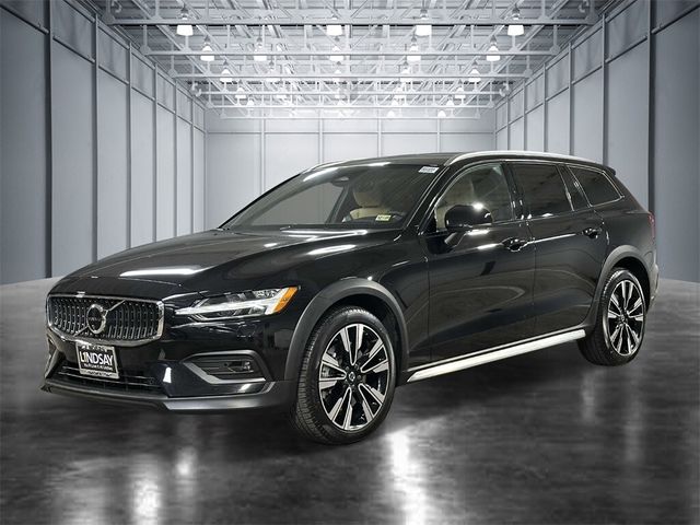 2024 Volvo V60 Cross Country Ultimate