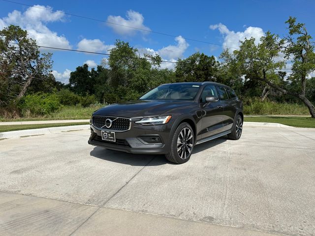 2024 Volvo V60 Cross Country Ultimate