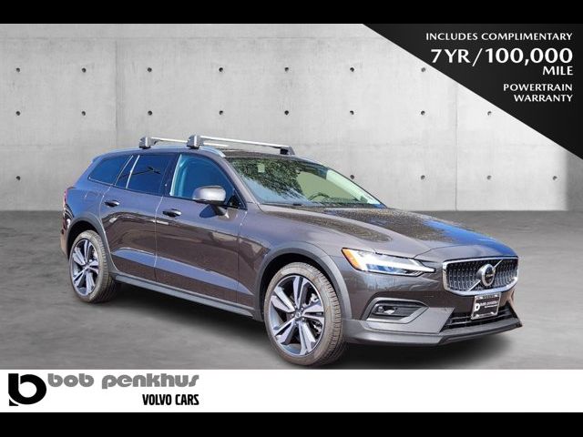 2024 Volvo V60 Cross Country Plus