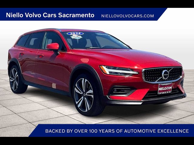 2024 Volvo V60 Cross Country Plus
