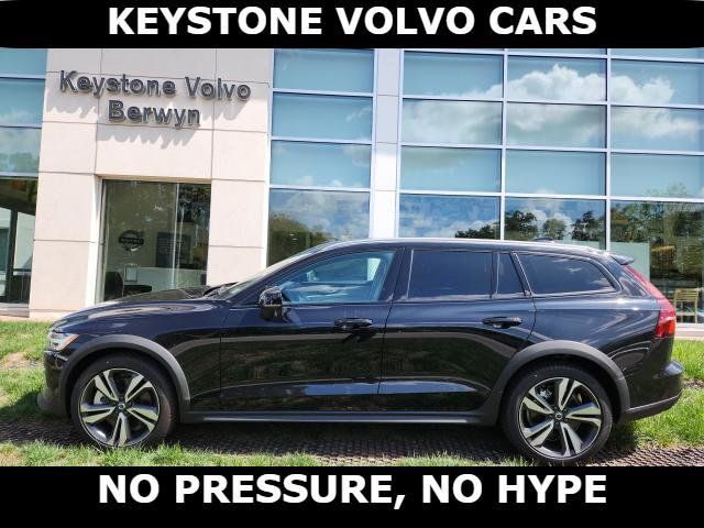 2024 Volvo V60 Cross Country Plus