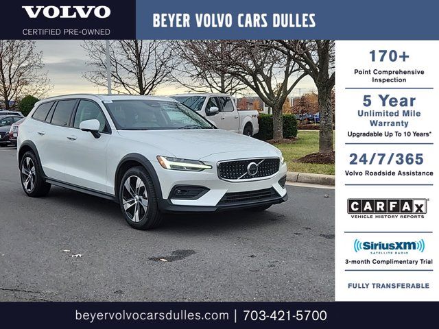 2024 Volvo V60 Cross Country Plus