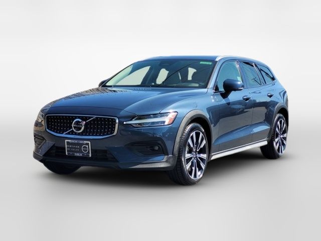 2024 Volvo V60 Cross Country Ultimate