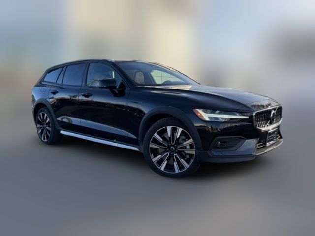 2024 Volvo V60 Cross Country Ultimate