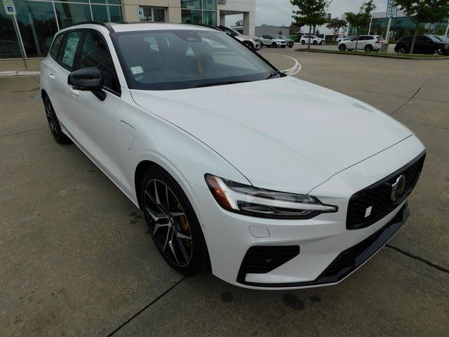 2024 Volvo V60 Recharge Plug-In Hybrid Polestar Engineered