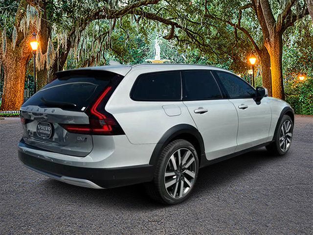 2024 Volvo V90 Cross Country Ultimate