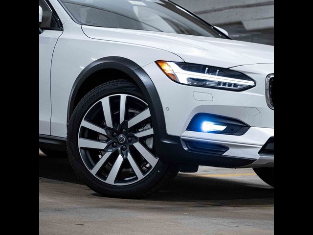 2024 Volvo V90 Cross Country Ultimate