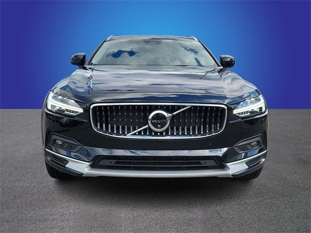 2024 Volvo V90 Cross Country Plus