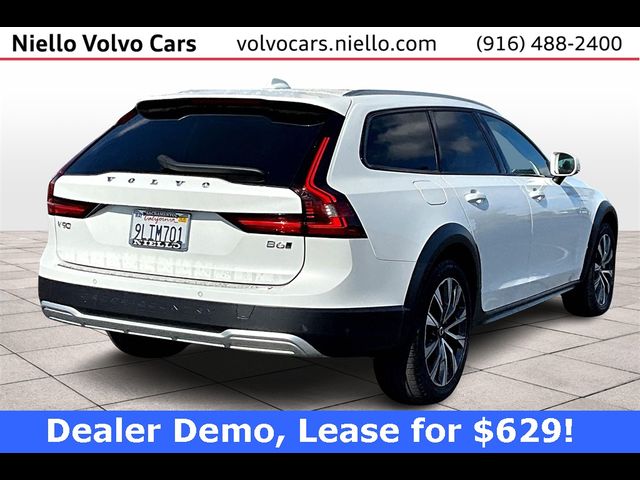 2024 Volvo V90 Cross Country Plus