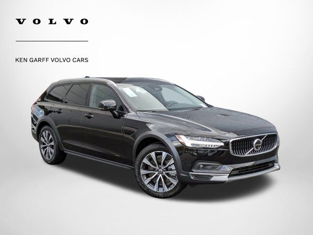 2024 Volvo V90 Cross Country Plus