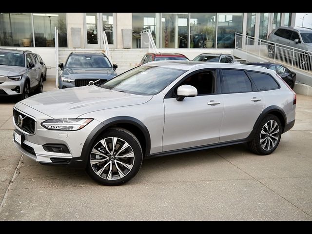 2024 Volvo V90 Cross Country Plus