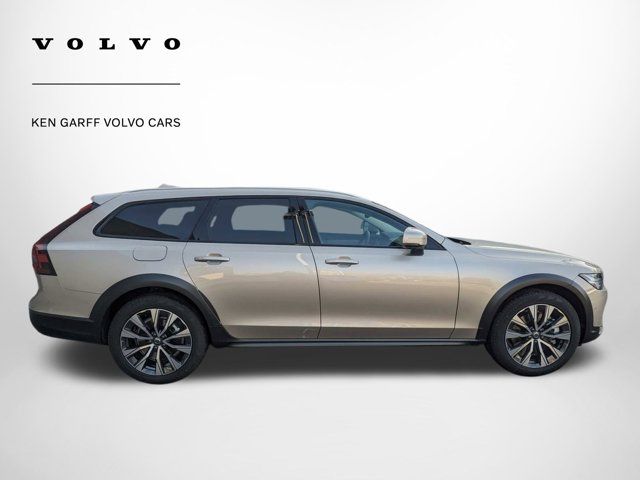 2024 Volvo V90 Cross Country Plus