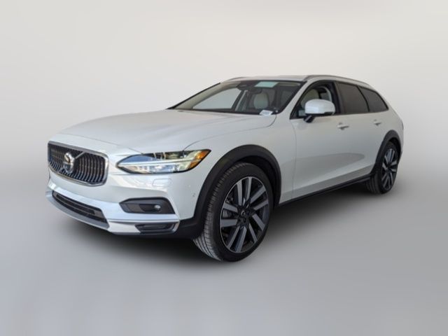 2024 Volvo V90 Cross Country Plus