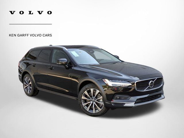 2024 Volvo V90 Cross Country Plus