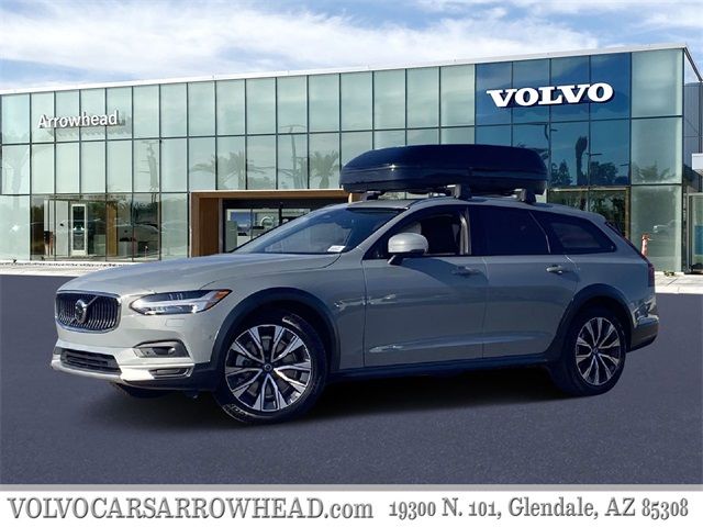 2024 Volvo V90 Cross Country Plus