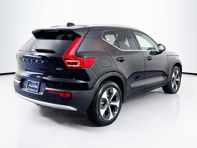 2024 Volvo XC40 Plus Bright Theme