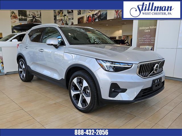 2024 Volvo XC40 Plus Bright Theme