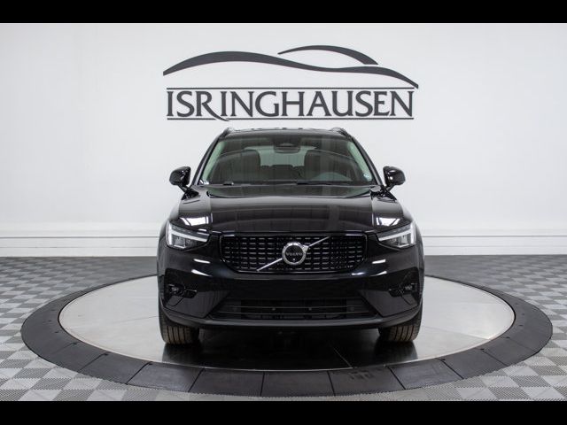 2024 Volvo XC40 Plus Dark Theme