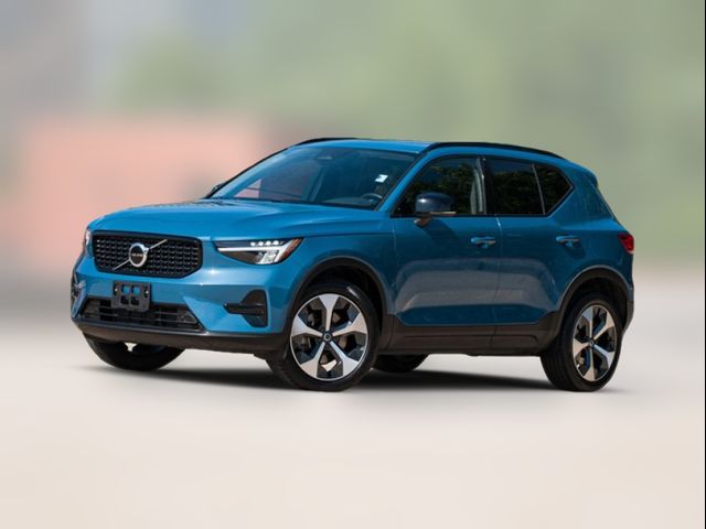 2024 Volvo XC40 
