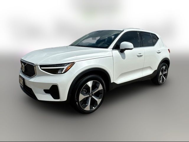 2024 Volvo XC40 