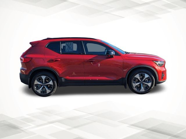 2024 Volvo XC40 