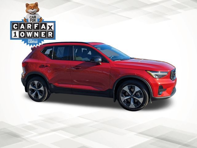 2024 Volvo XC40 