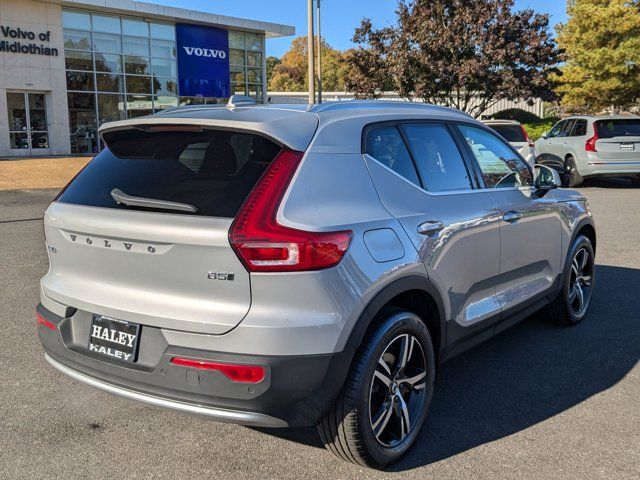 2024 Volvo XC40 