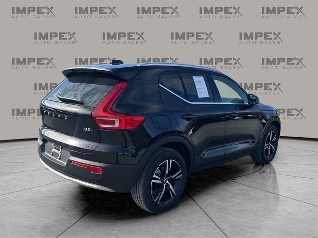 2024 Volvo XC40 