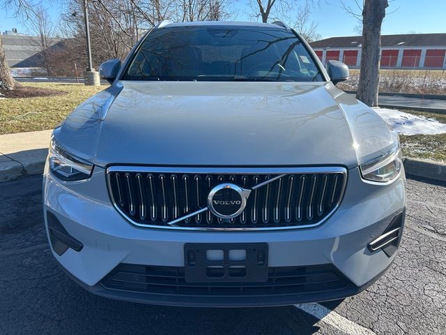 2024 Volvo XC40 