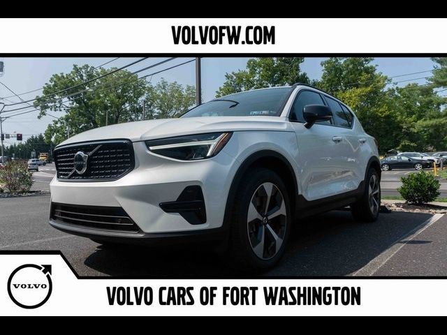 2024 Volvo XC40 