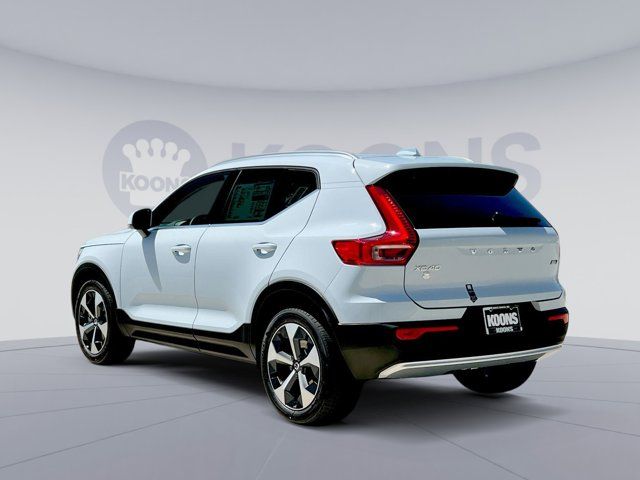 2024 Volvo XC40 