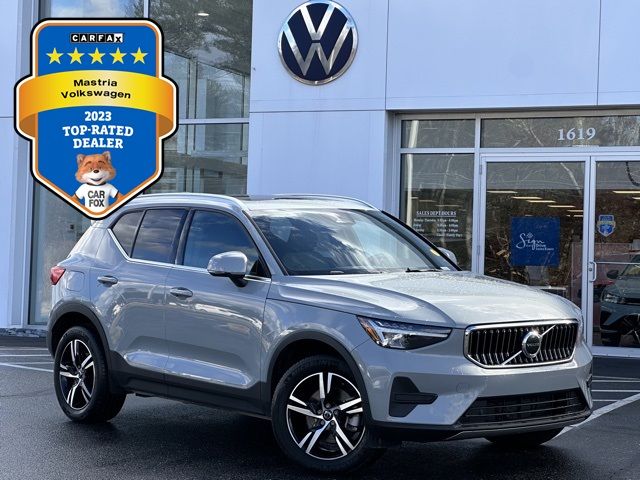 2024 Volvo XC40 