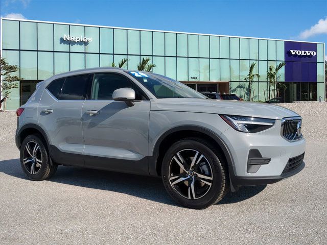 2024 Volvo XC40 