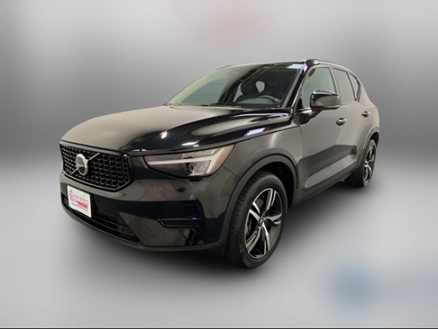 2024 Volvo XC40 